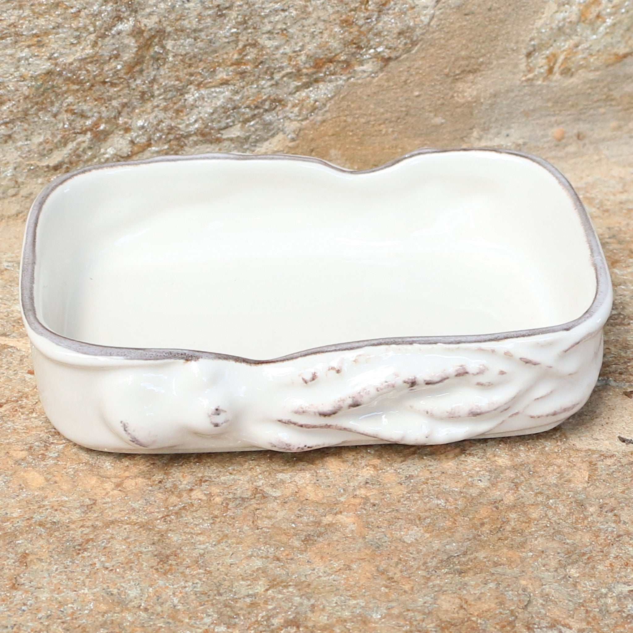 Keramikschale für Fischdosen, weiß / Taça em cerâmica polvo branco